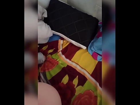 ❤️ Nire gelakidea etxean bakarrik geratzen da, bere senarra oporretara joaten delako eta nik izorratzeko eta ipurdia esnez betetzeko aprobetxatzen dut ❤❌ Sexua gugan ☑