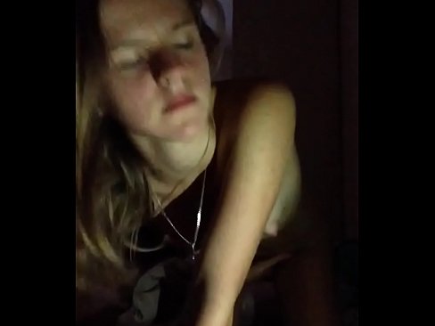 ❤️ Neska bat masturbatzen da eta cums ❤❌ Sexua gugan ☑